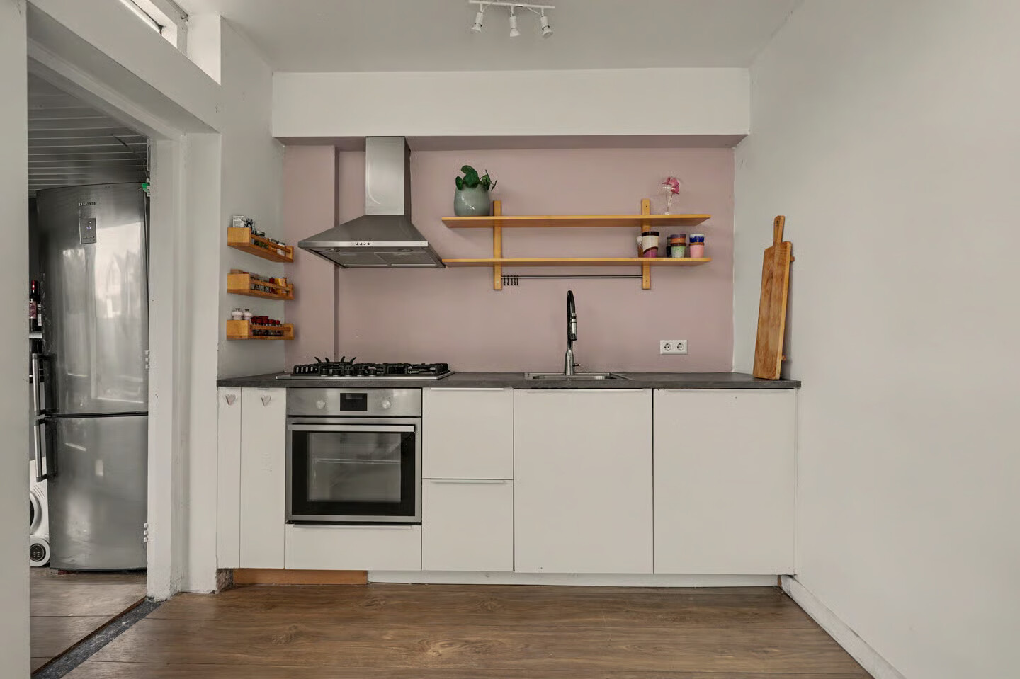 Hoekwoning te koop: Boerhaavestraat 1, Reeuwijk