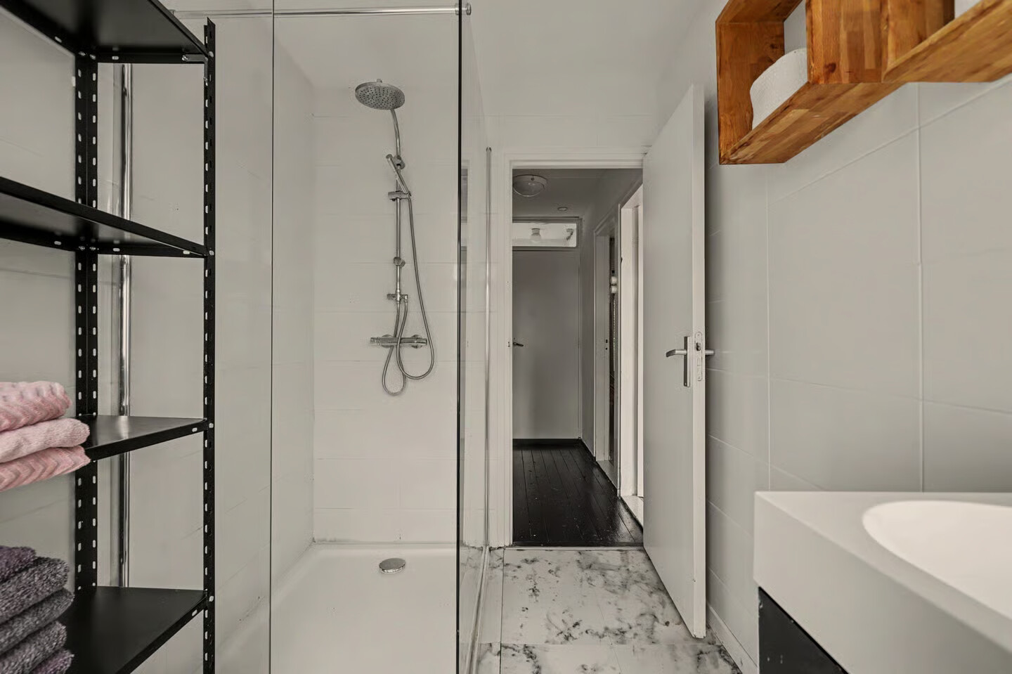 Hoekwoning te koop: Boerhaavestraat 1, Reeuwijk