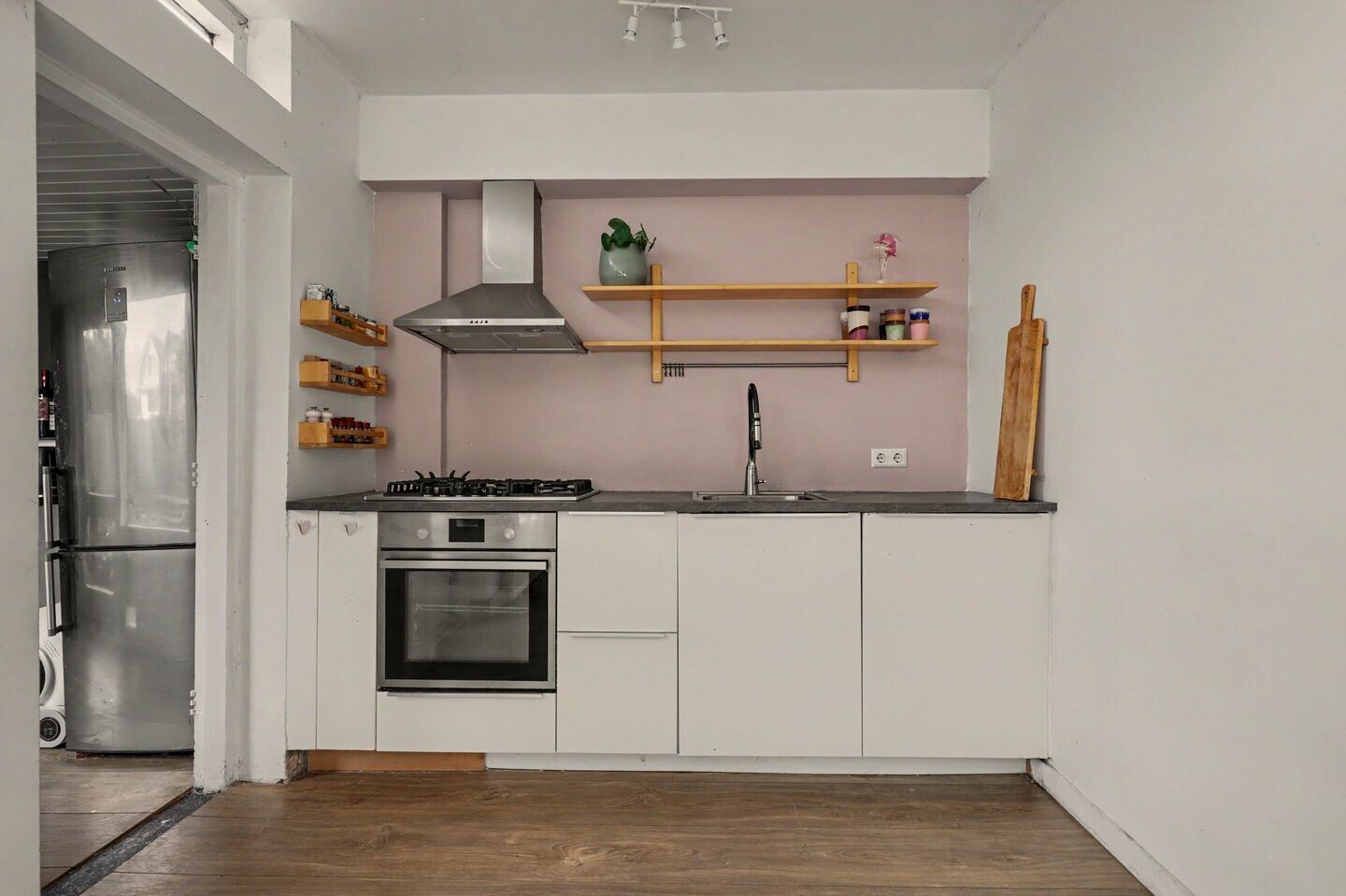 Hoekwoning te koop: Boerhaavestraat 1, Reeuwijk