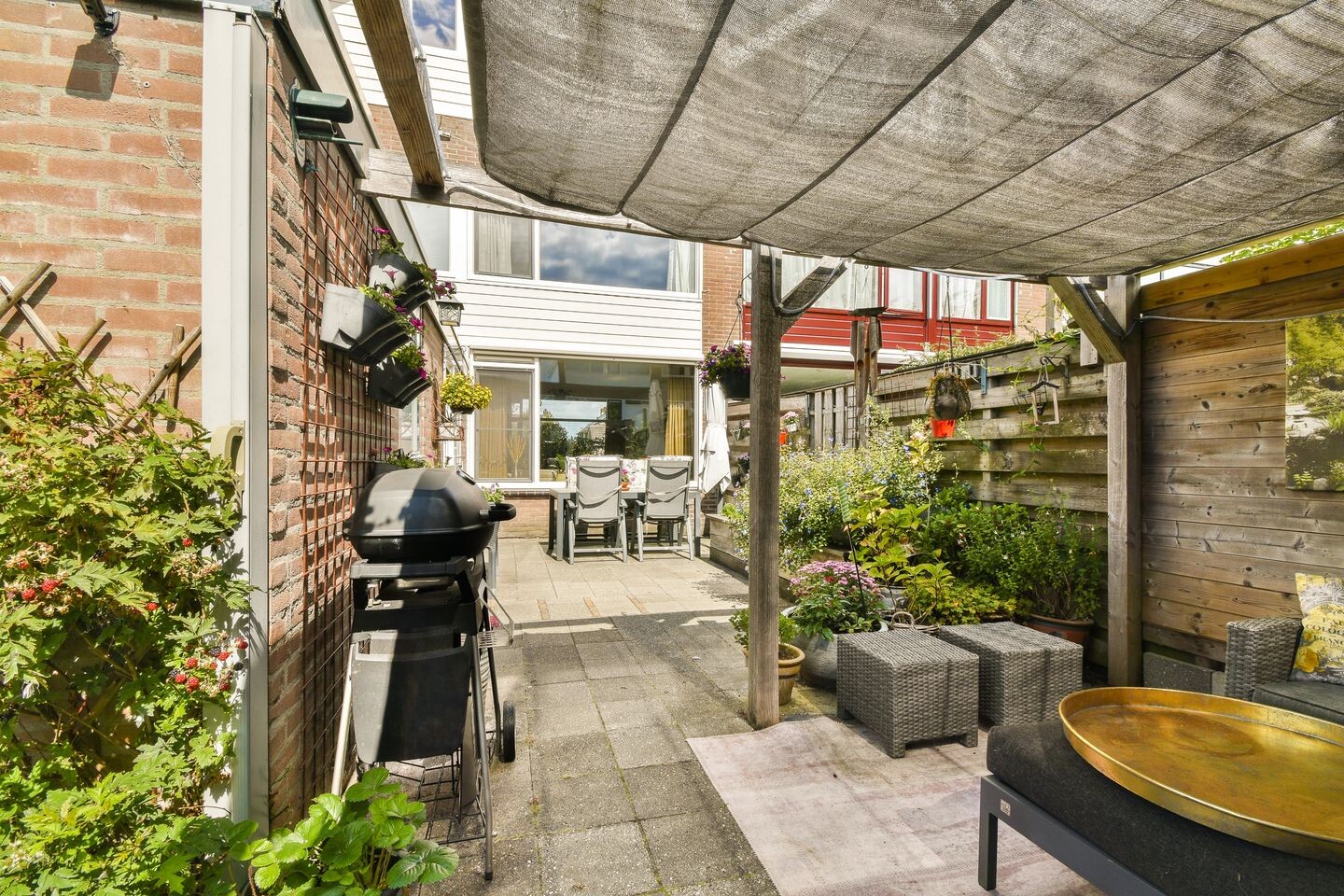 Tussenwoning te koop: Groen van Prinstererlaan 13, Reeuwijk