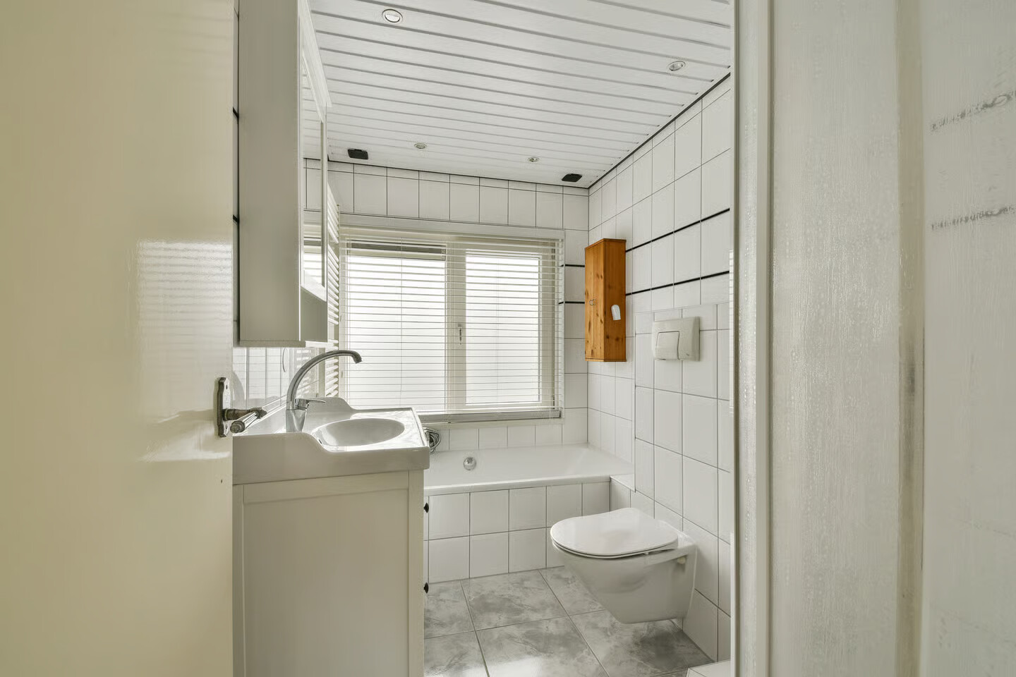 Tussenwoning te koop: Groen van Prinstererlaan 13, Reeuwijk