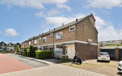 Van der Veenstraat 11