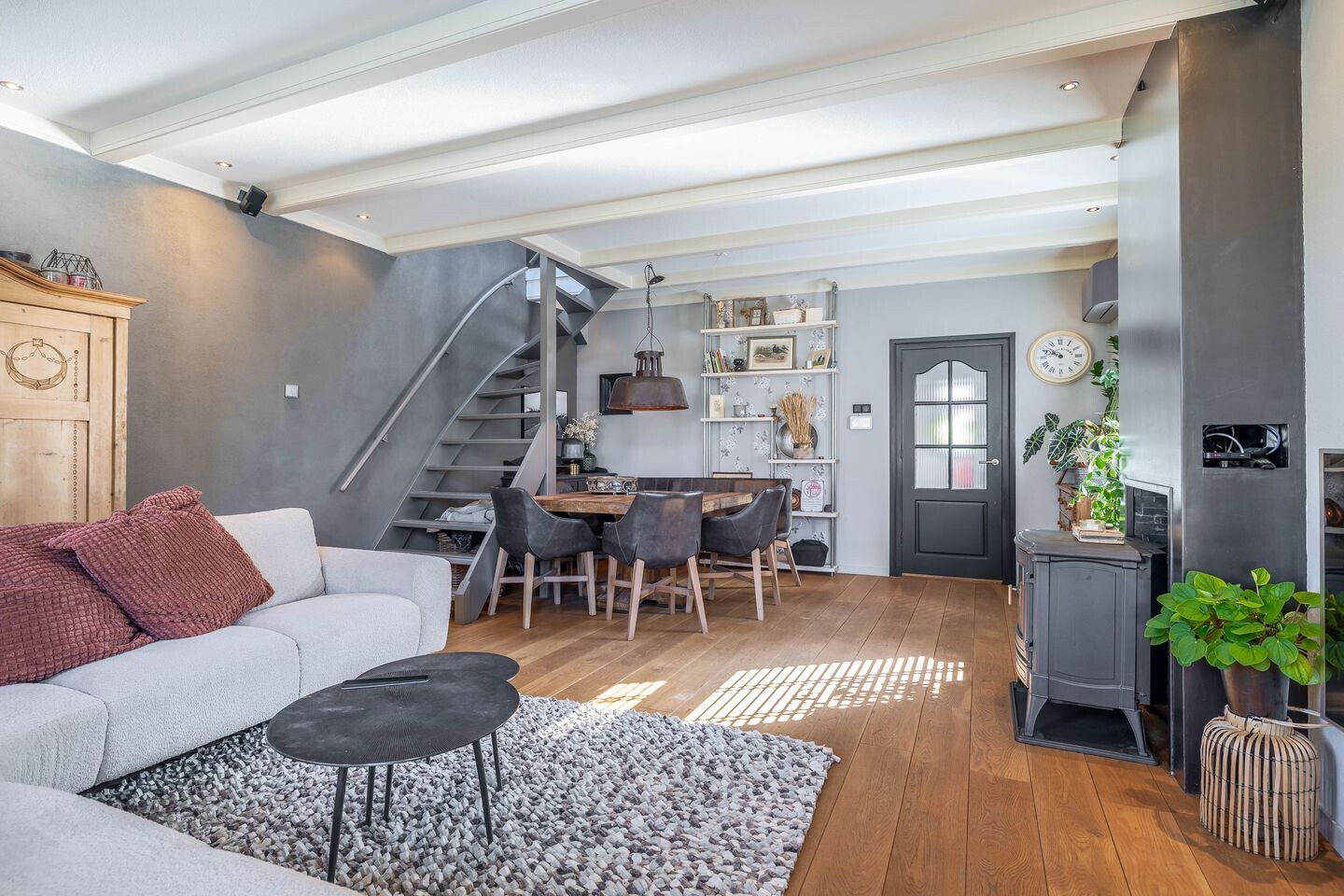 Vrijstaande woning te koop: Goudseweg 36, Stolwijk