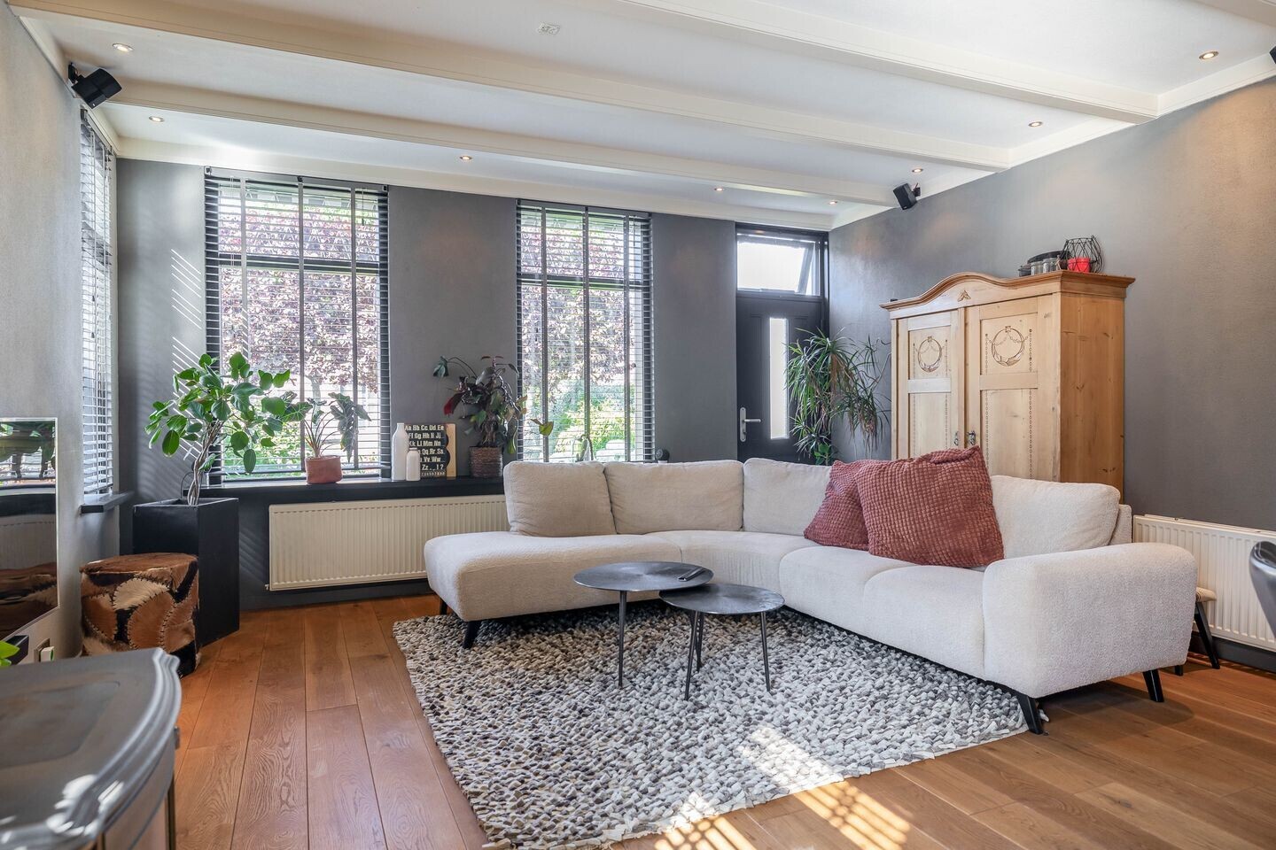 Vrijstaande woning te koop: Goudseweg 36, Stolwijk