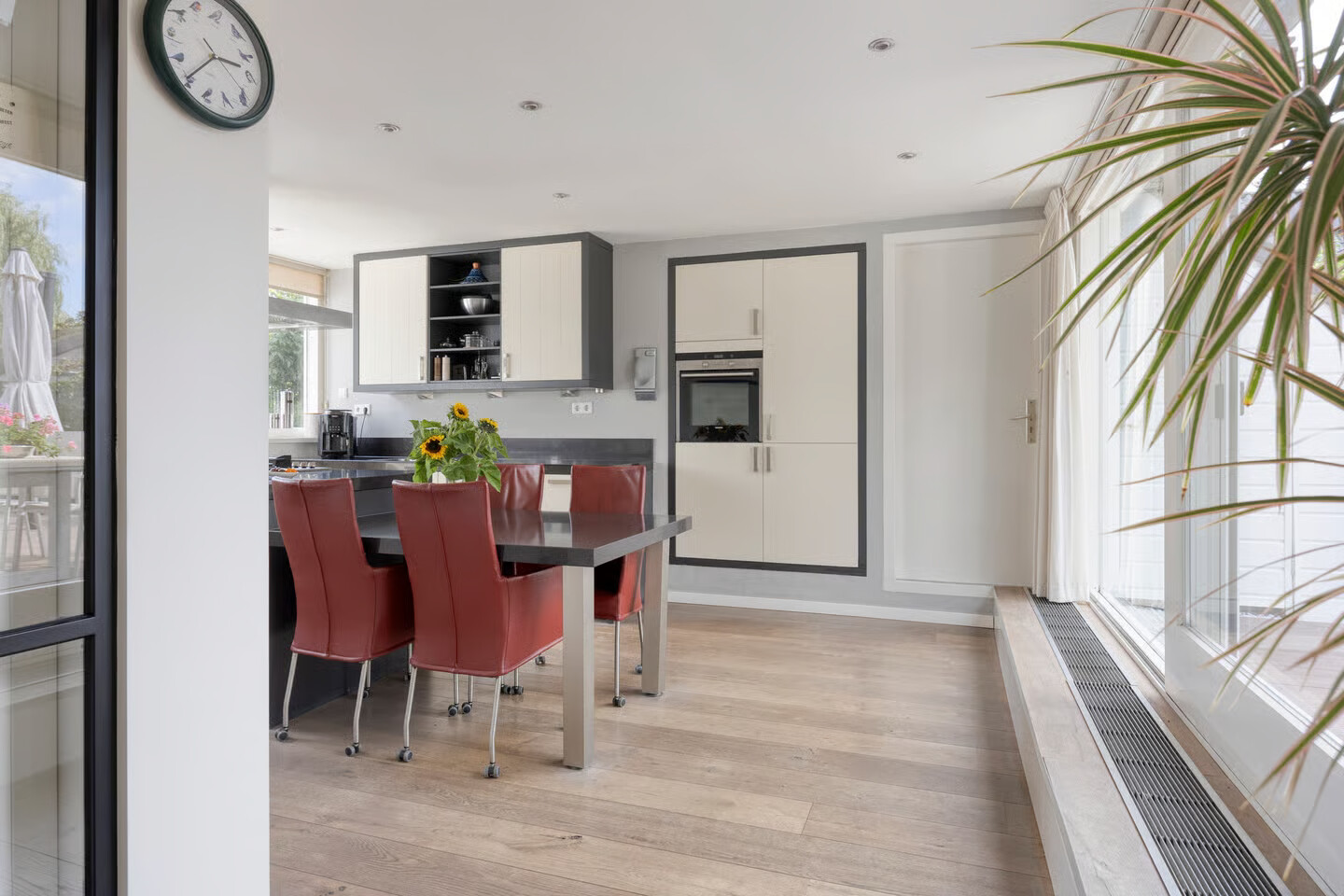 Vrijstaande woning te koop: Benedenheulseweg 6, Stolwijk