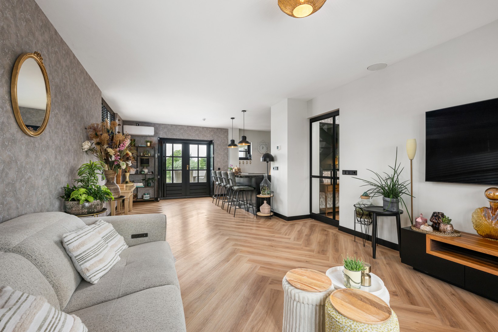 Vrijstaande woning te koop: West Ringdijk 45, Moordrecht