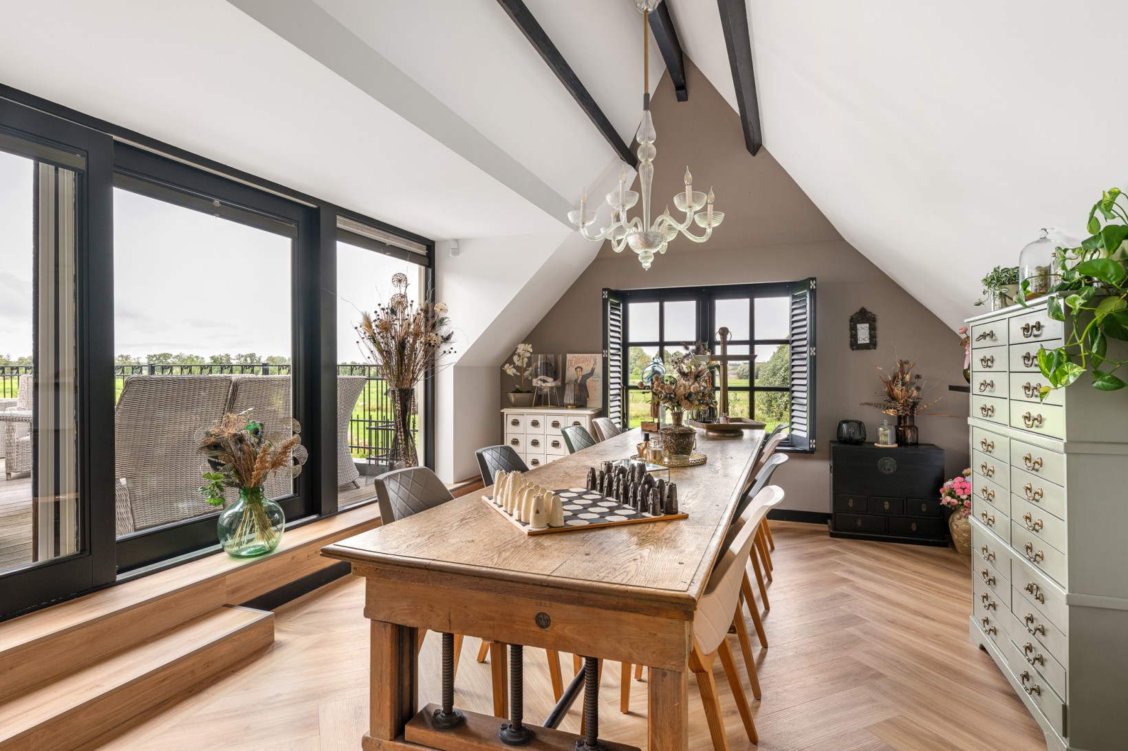 Vrijstaande woning te koop: West Ringdijk 45, Moordrecht