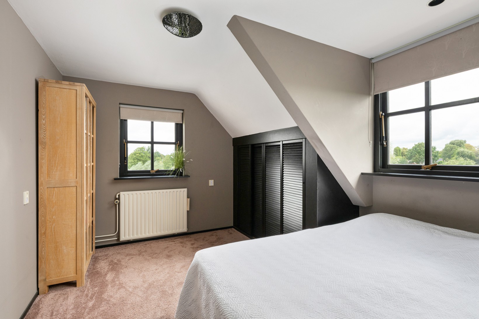 Vrijstaande woning te koop: West Ringdijk 45, Moordrecht