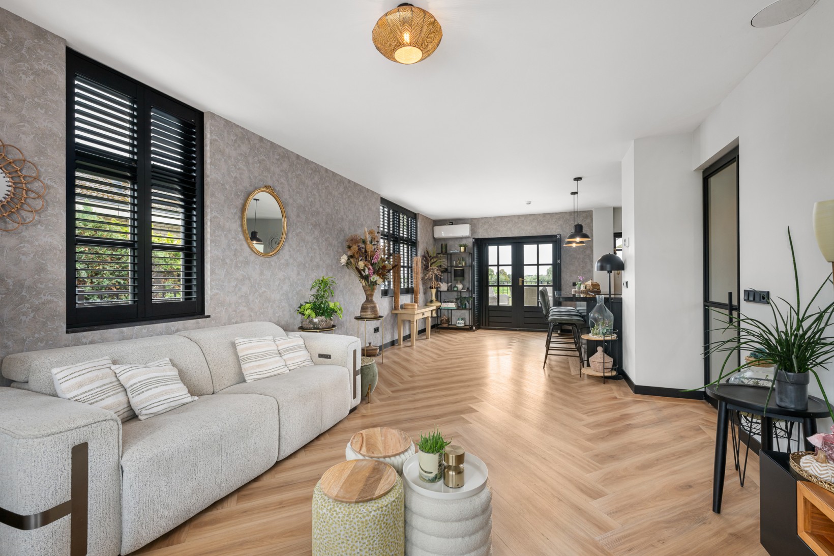 Vrijstaande woning te koop: West Ringdijk 45, Moordrecht
