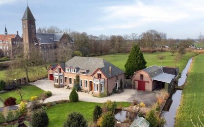 Provincialeweg Oost 56