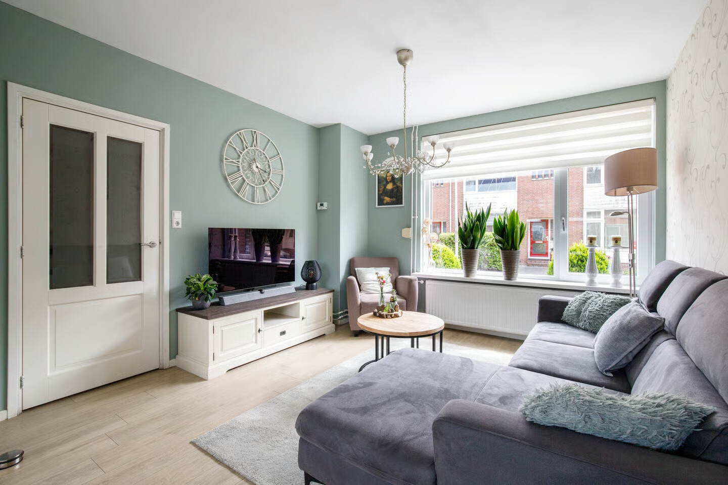 Tussenwoning te koop: Zalmstraat 4, Ammerstol