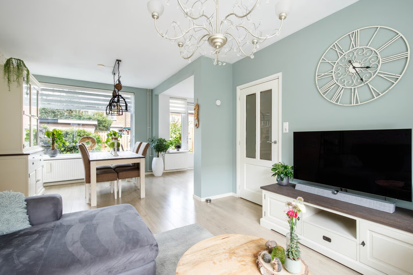Tussenwoning te koop: Zalmstraat 4, Ammerstol