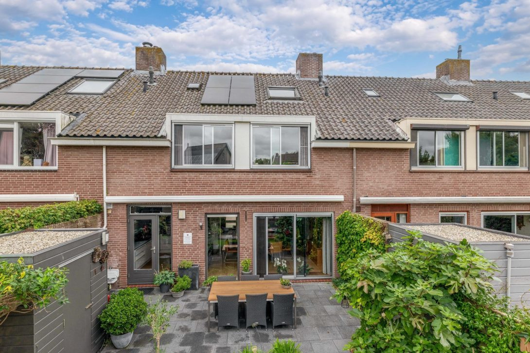 Tussenwoning te koop: Den Hoeff 41, Ammerstol
