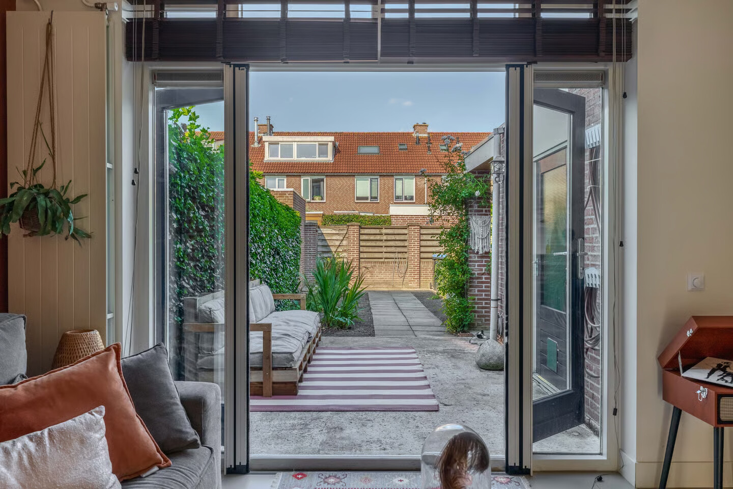 Tussenwoning te koop: Albert Schweitzerlaan 38, Schoonhoven