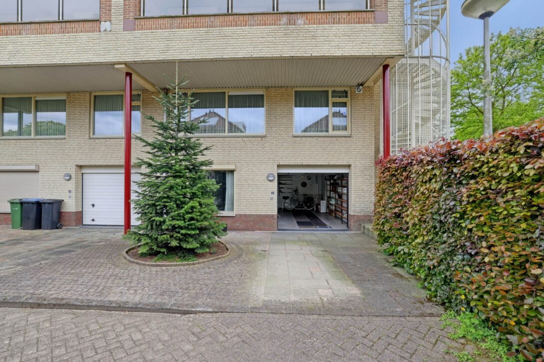 Appartement te koop: Lopikerhof 2, Schoonhoven