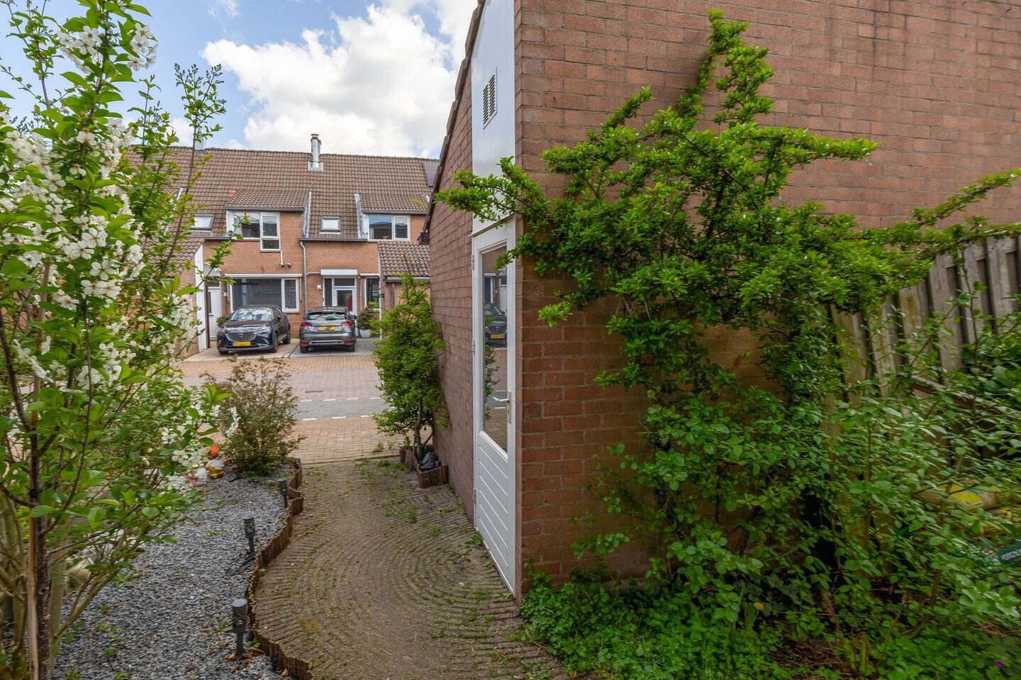 Tussenwoning te koop: Coen Botrede 6, Capelle Aan Den Ijssel