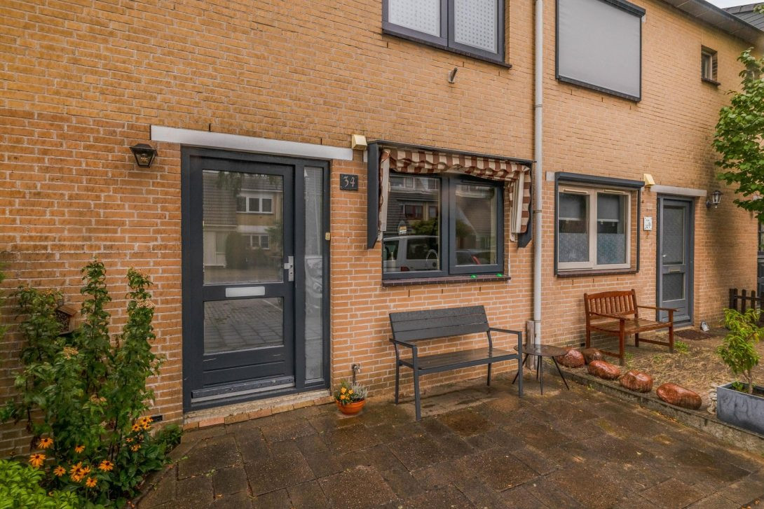 Tussenwoning te koop: Chopinstraat 34, Capelle Aan Den Ijssel