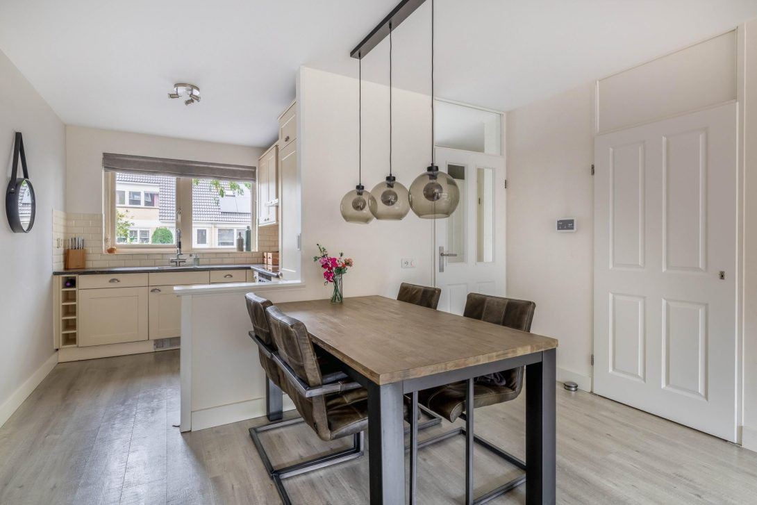 Tussenwoning te koop: Chopinstraat 34, Capelle Aan Den Ijssel