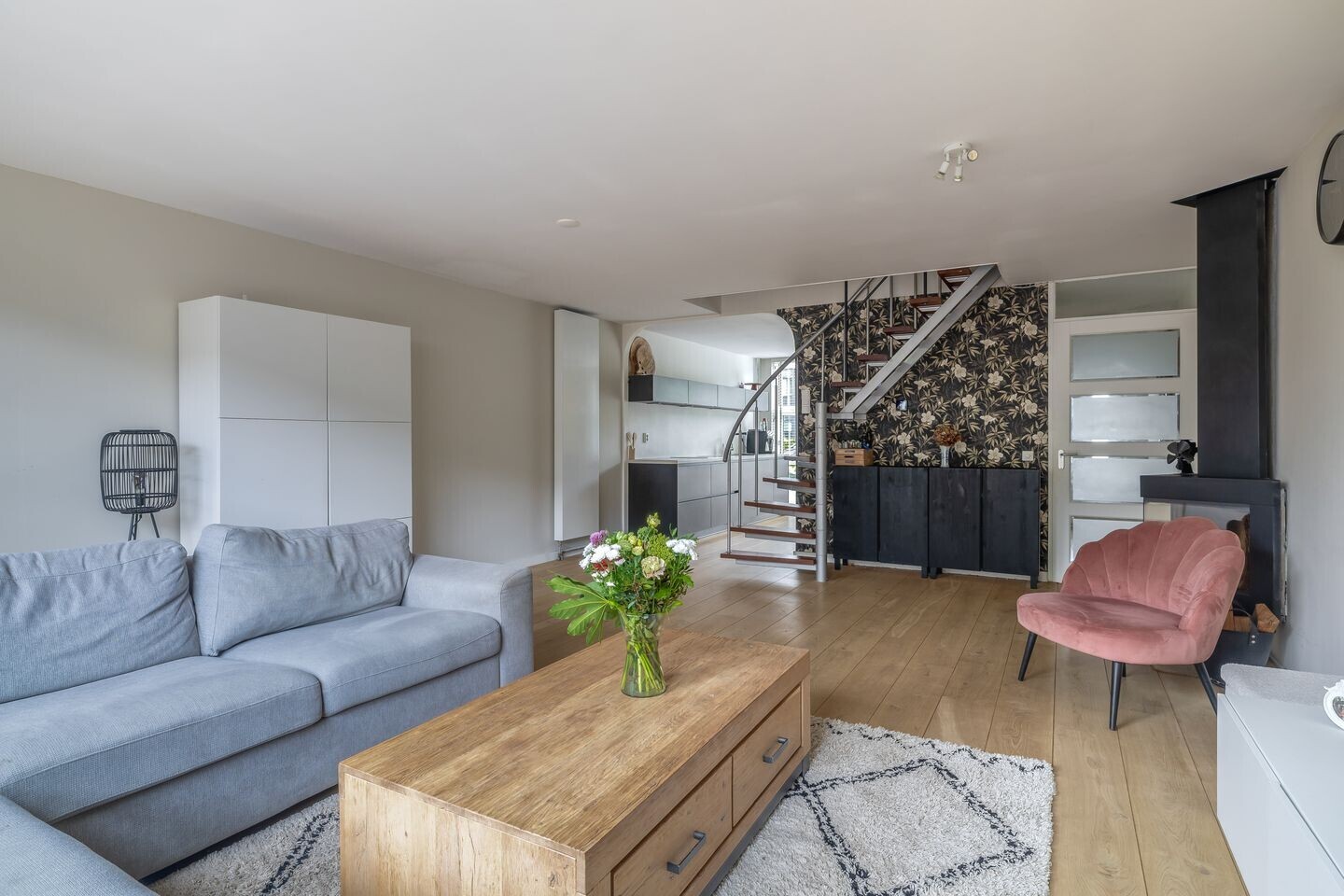 Tussenwoning te koop: Brahmsstraat 117, Capelle Aan Den Ijssel