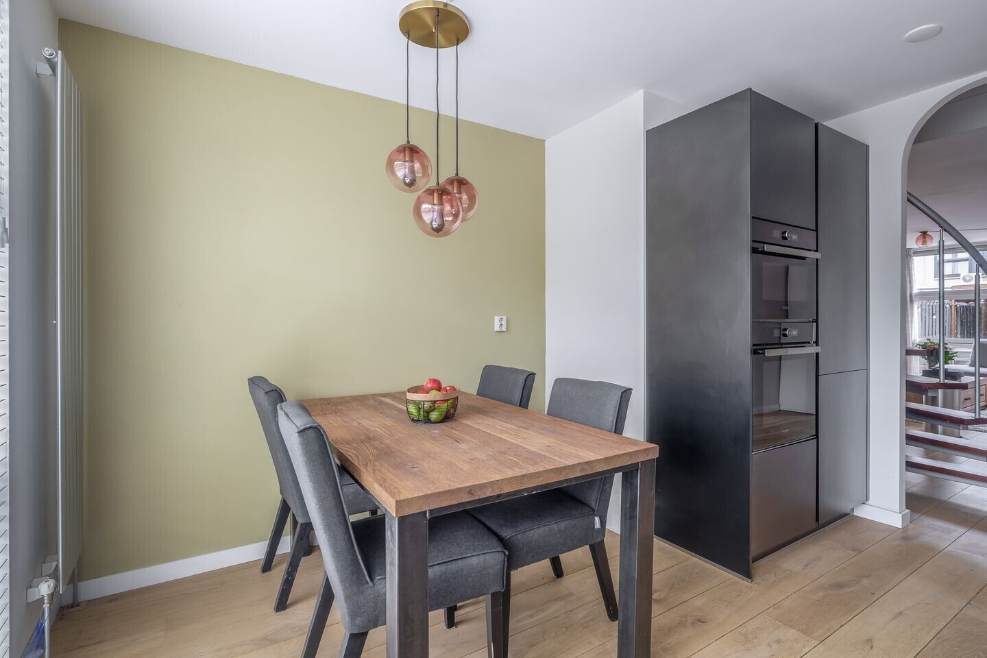Tussenwoning te koop: Brahmsstraat 117, Capelle Aan Den Ijssel