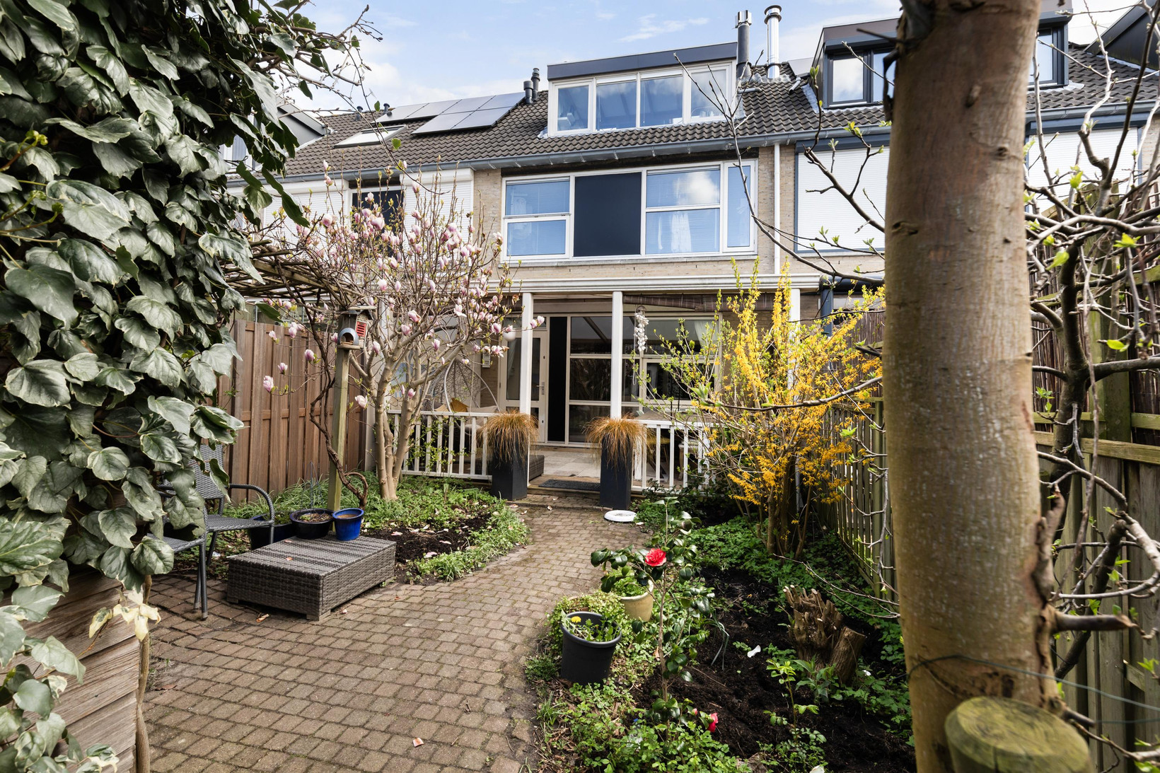 Tussenwoning te koop: Brahmsstraat 129, Capelle Aan Den Ijssel