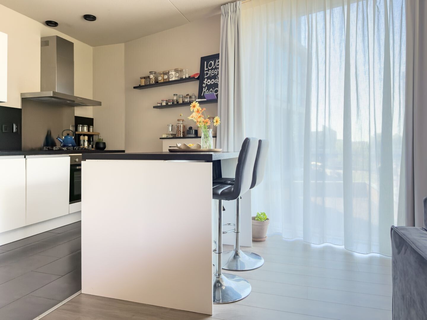 Appartement te koop: Buizerdhof 339, Capelle Aan Den Ijssel