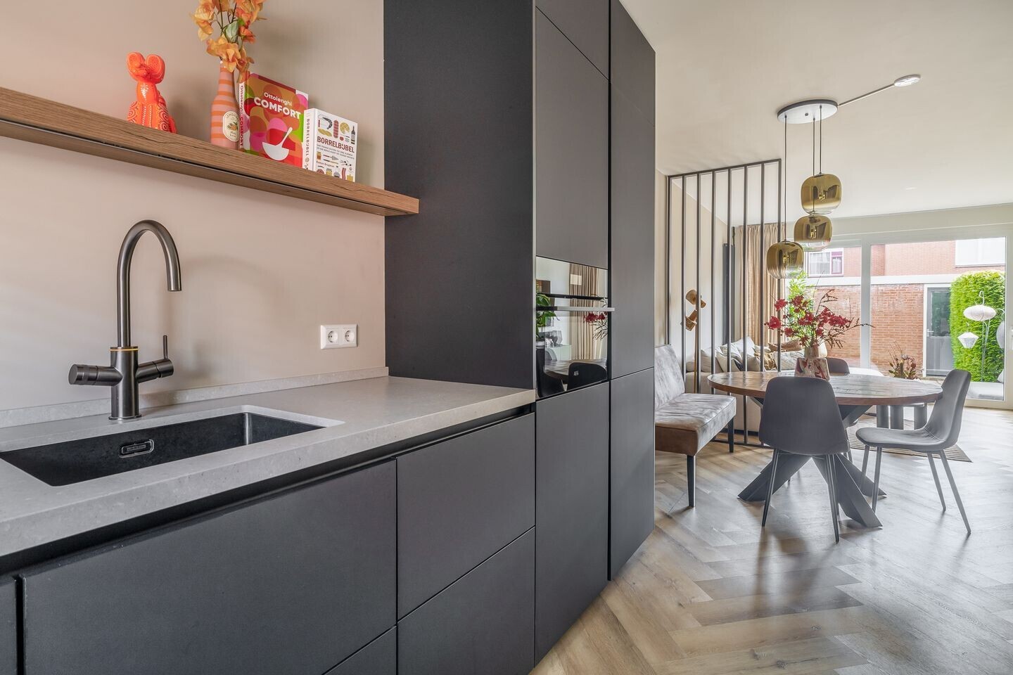 Tussenwoning te koop: St. Annabaai 27, Capelle Aan Den Ijssel