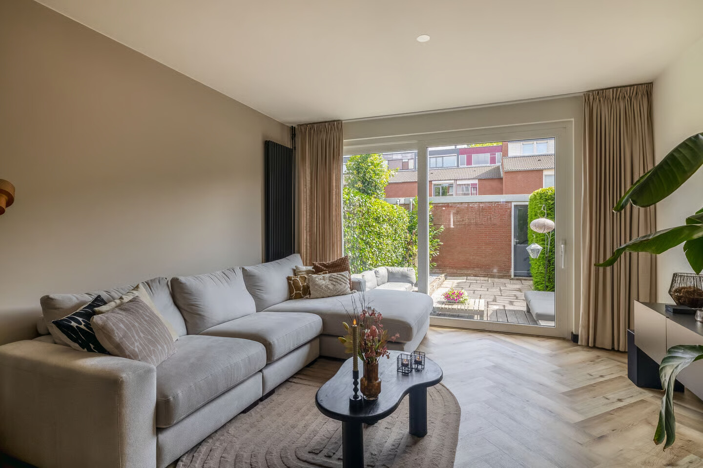 Tussenwoning te koop: St. Annabaai 27, Capelle Aan Den Ijssel