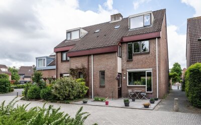 Elegastburg 24