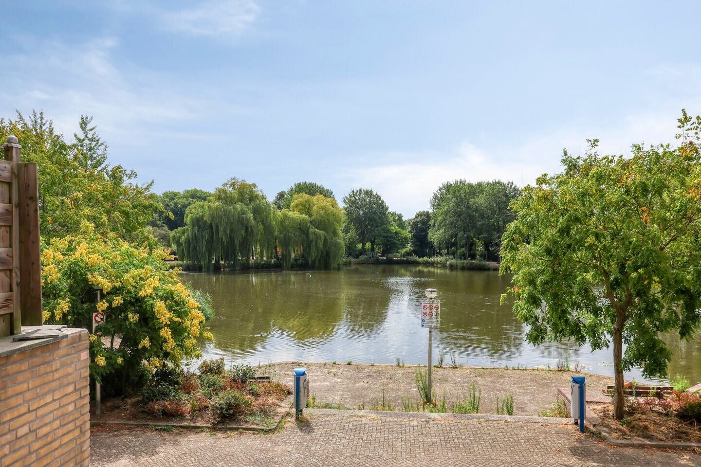 Appartement te koop: Henry Moorepassage 196, Capelle Aan Den Ijssel