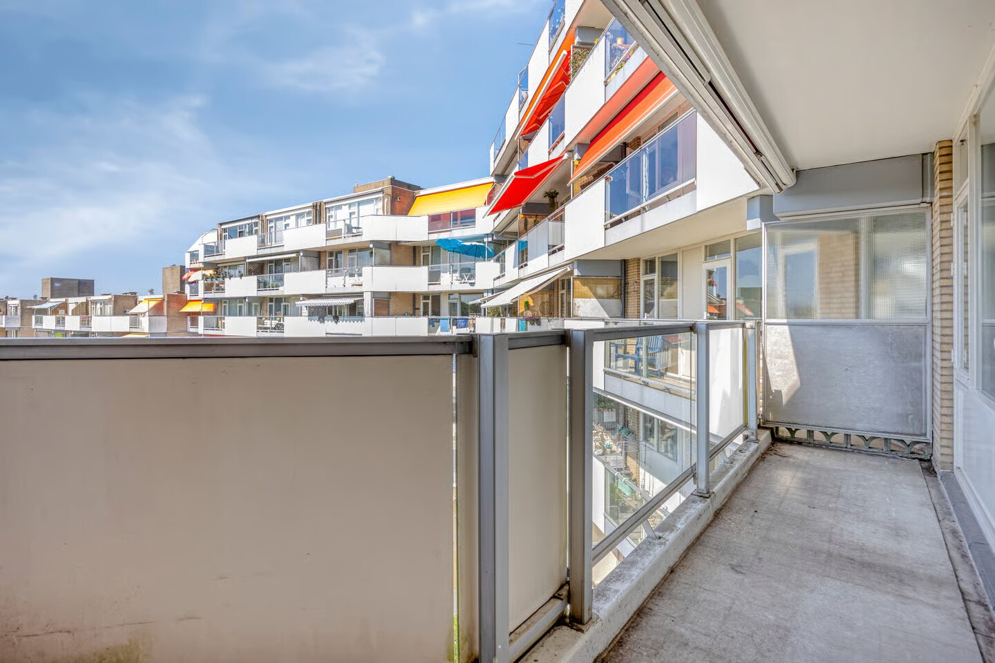 Appartement te koop: Henry Moorepassage 196, Capelle Aan Den Ijssel