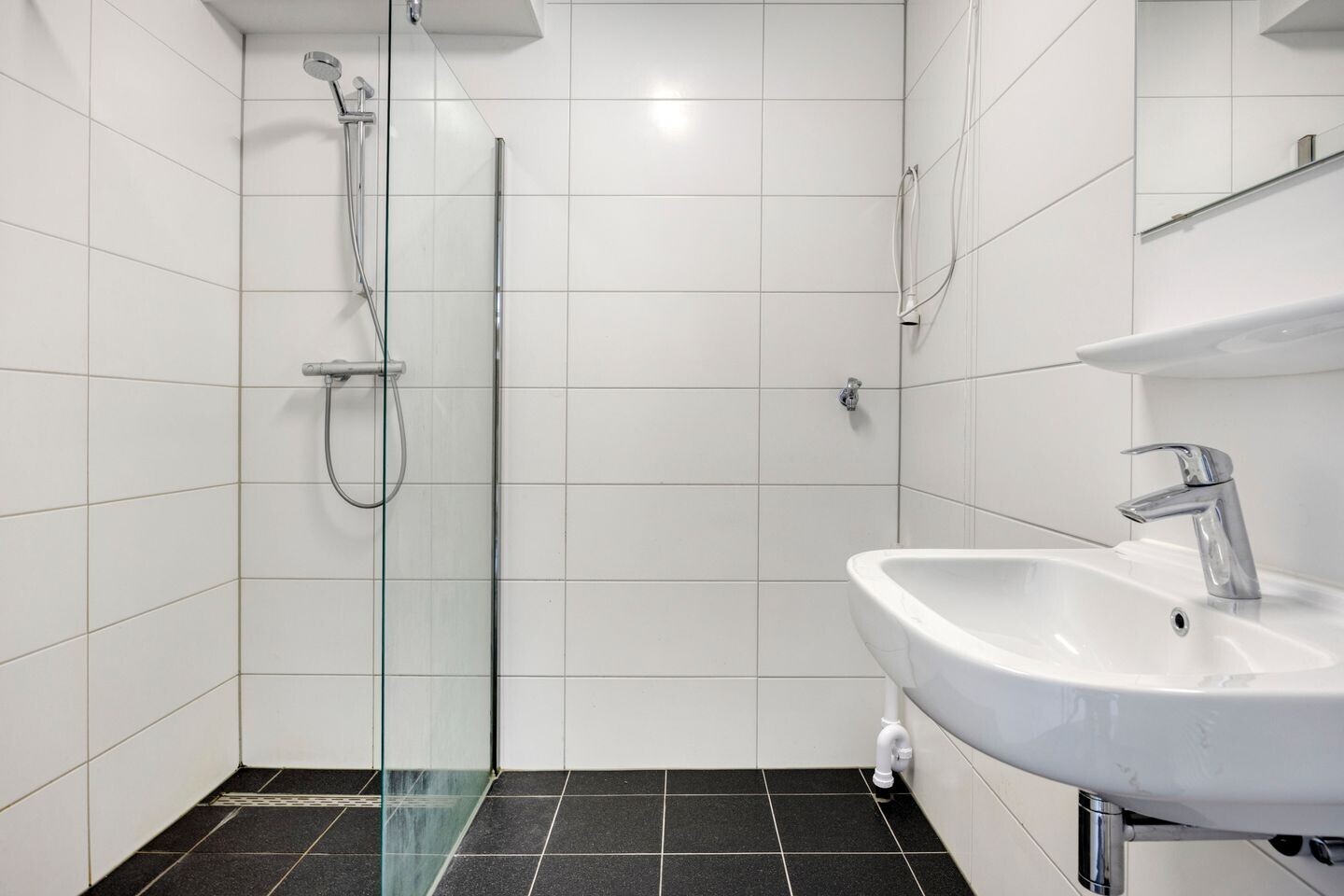 Appartement te koop: Henry Moorepassage 196, Capelle Aan Den Ijssel