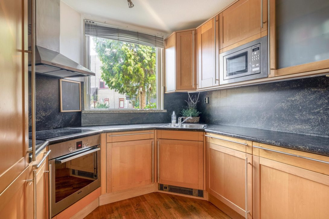 Tussenwoning te koop: Ernst Barlachrade 22, Capelle Aan Den Ijssel