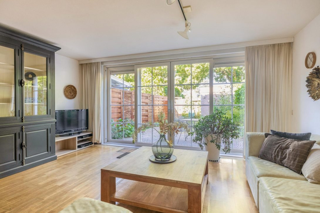 Tussenwoning te koop: Ernst Barlachrade 22, Capelle Aan Den Ijssel