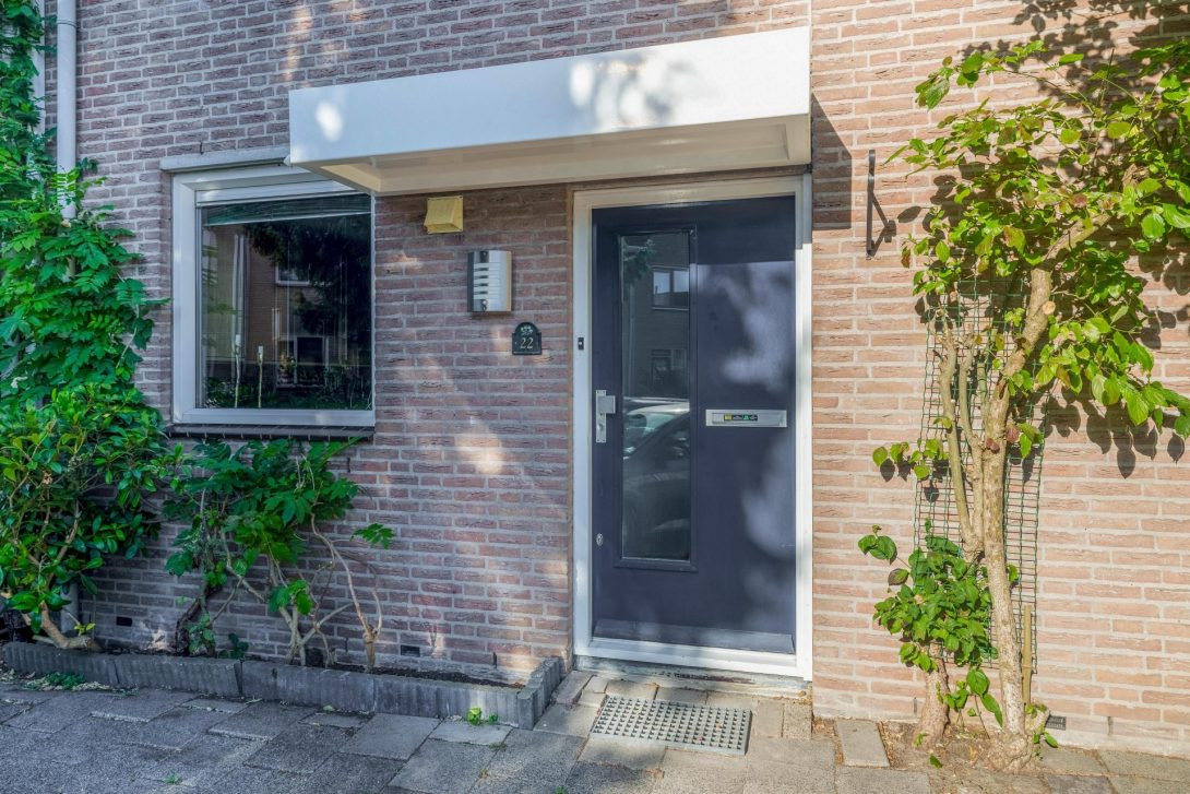 Tussenwoning te koop: Ernst Barlachrade 22, Capelle Aan Den Ijssel