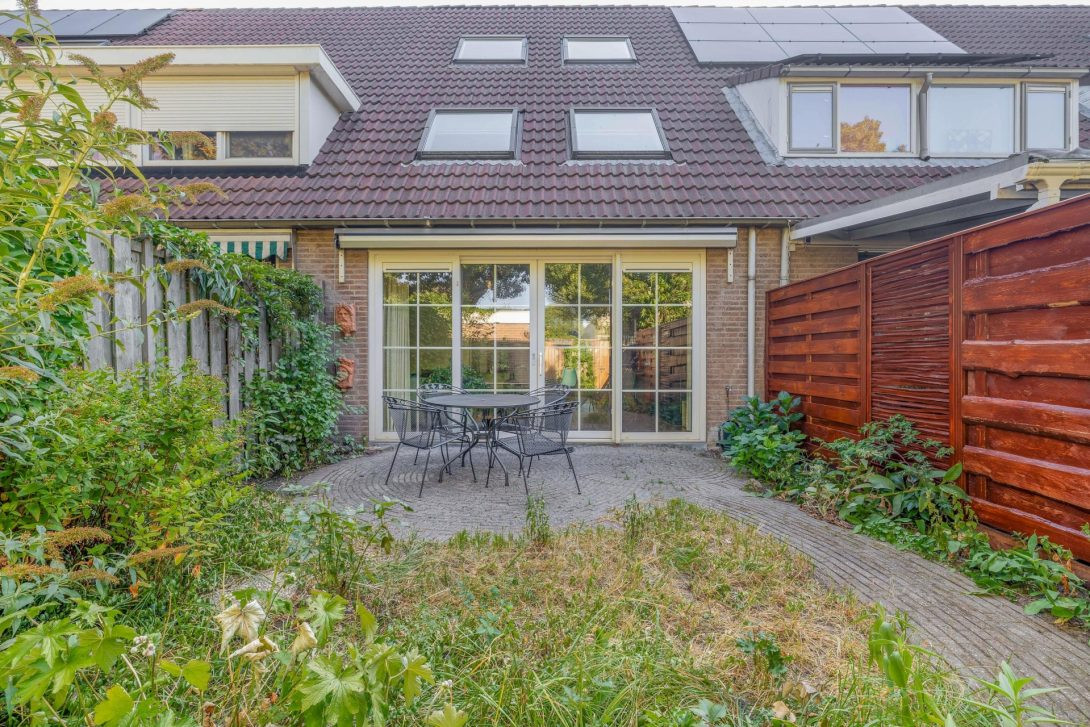 Tussenwoning te koop: Ernst Barlachrade 22, Capelle Aan Den Ijssel