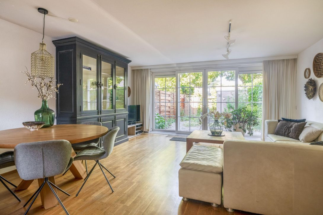 Tussenwoning te koop: Ernst Barlachrade 22, Capelle Aan Den Ijssel