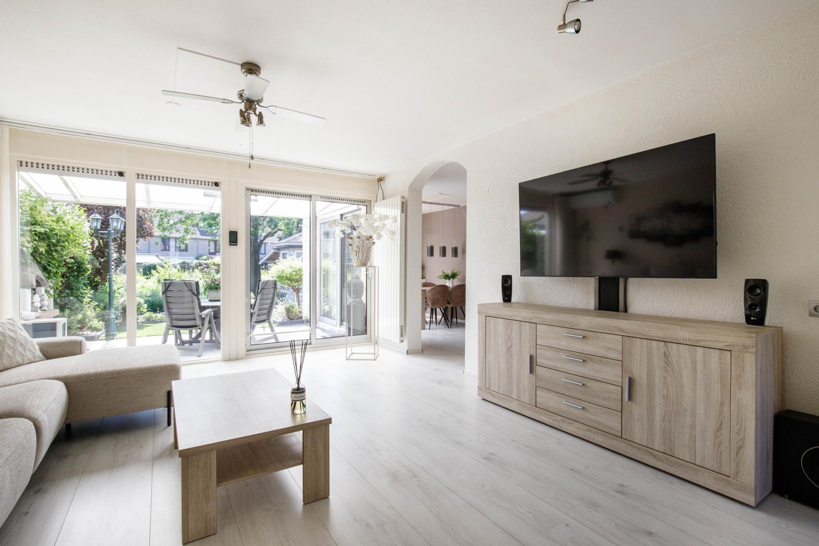 Tussenwoning te koop: Filosofentuin 47, Capelle Aan Den Ijssel