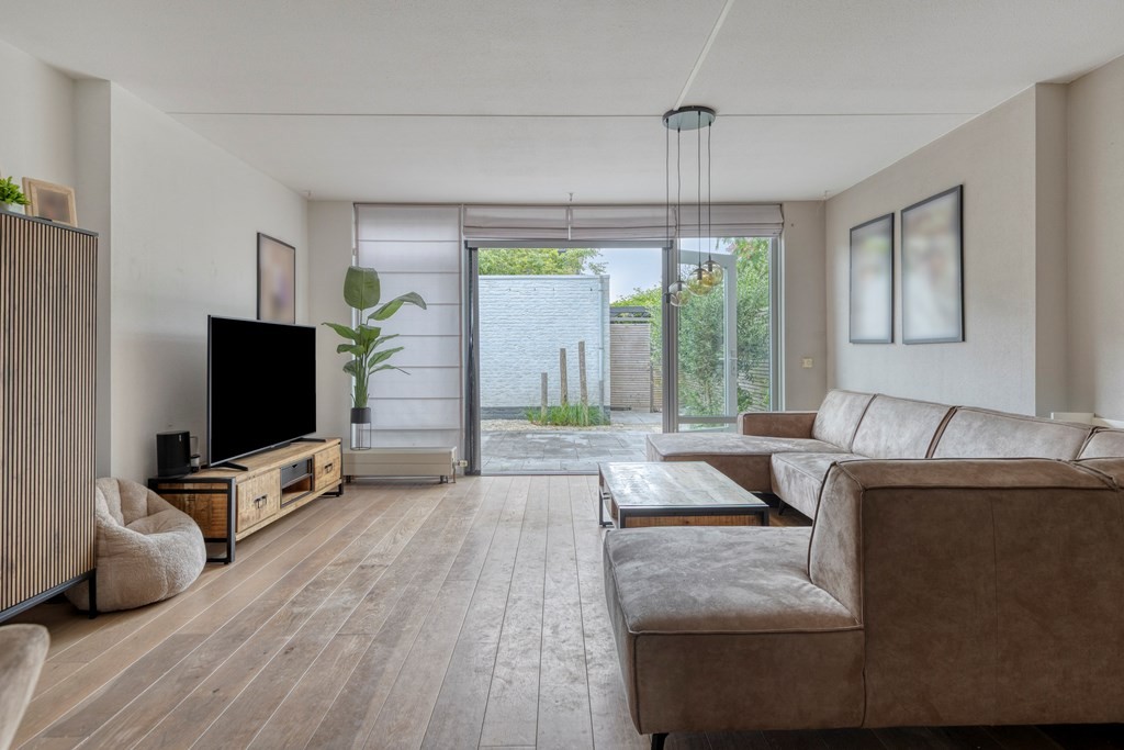 Tussenwoning te koop: Veldewater 19, Nieuwerkerk Aan Den Ijssel