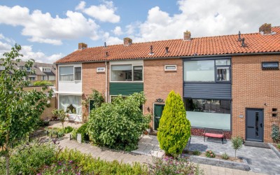 Leeghwaterstraat 15