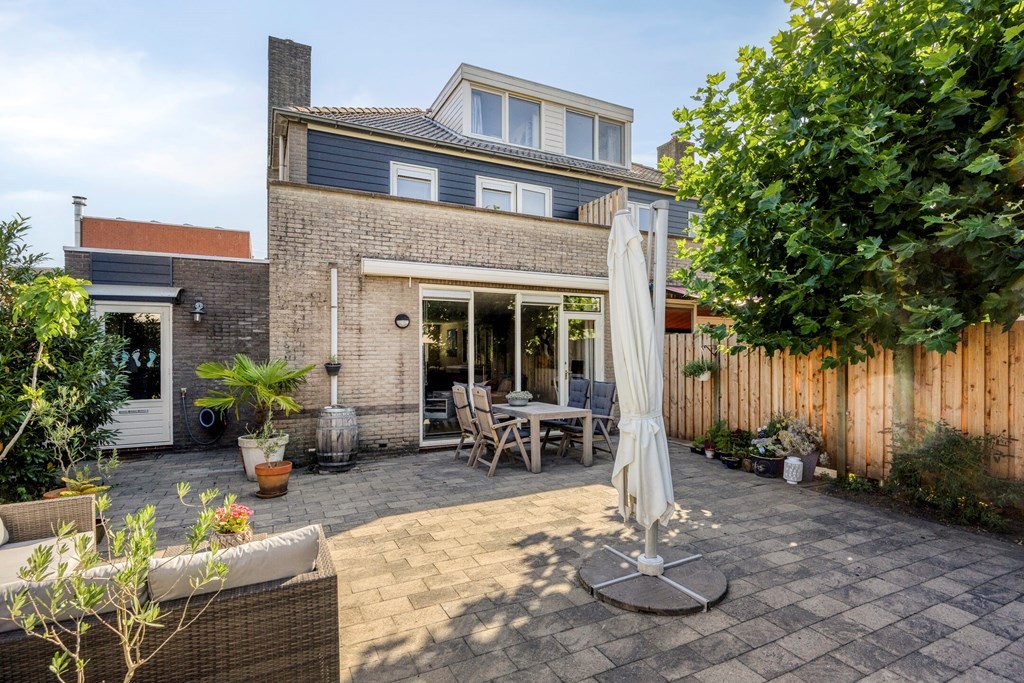 Twee-onder-één-kap te koop: Luxemburgsezoom 11, Nieuwerkerk Aan Den Ijssel