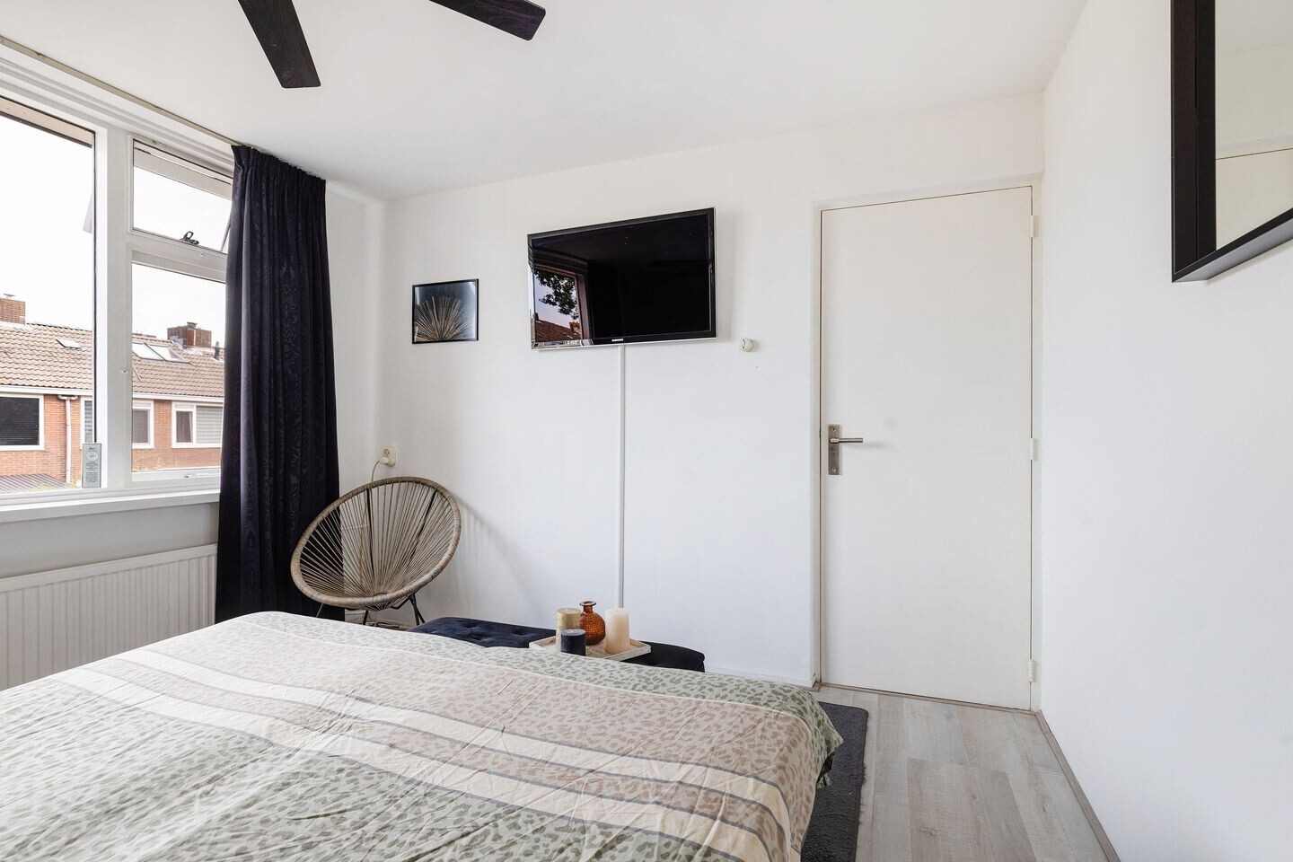 Tussenwoning te koop: Europalaan 96, Nieuwerkerk Aan Den Ijssel