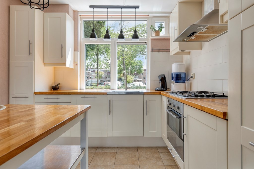 Tussenwoning te koop: Mezendaal 330, Nieuwerkerk Aan Den Ijssel