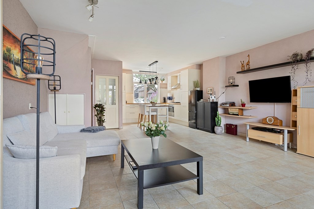 Tussenwoning te koop: Mezendaal 330, Nieuwerkerk Aan Den Ijssel