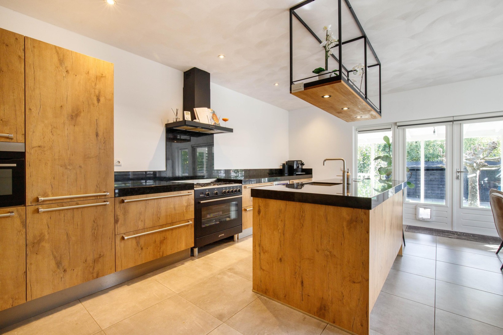Hoekwoning te koop: Parallelweg-Zuid 75, Nieuwerkerk Aan Den Ijssel