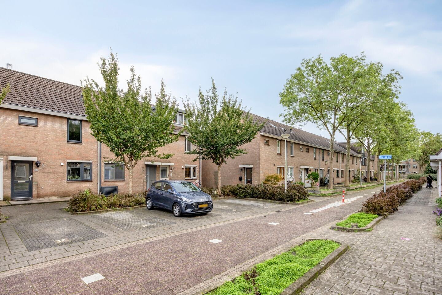 Tussenwoning te koop: Anjerveld 13, Nieuwerkerk Aan Den Ijssel