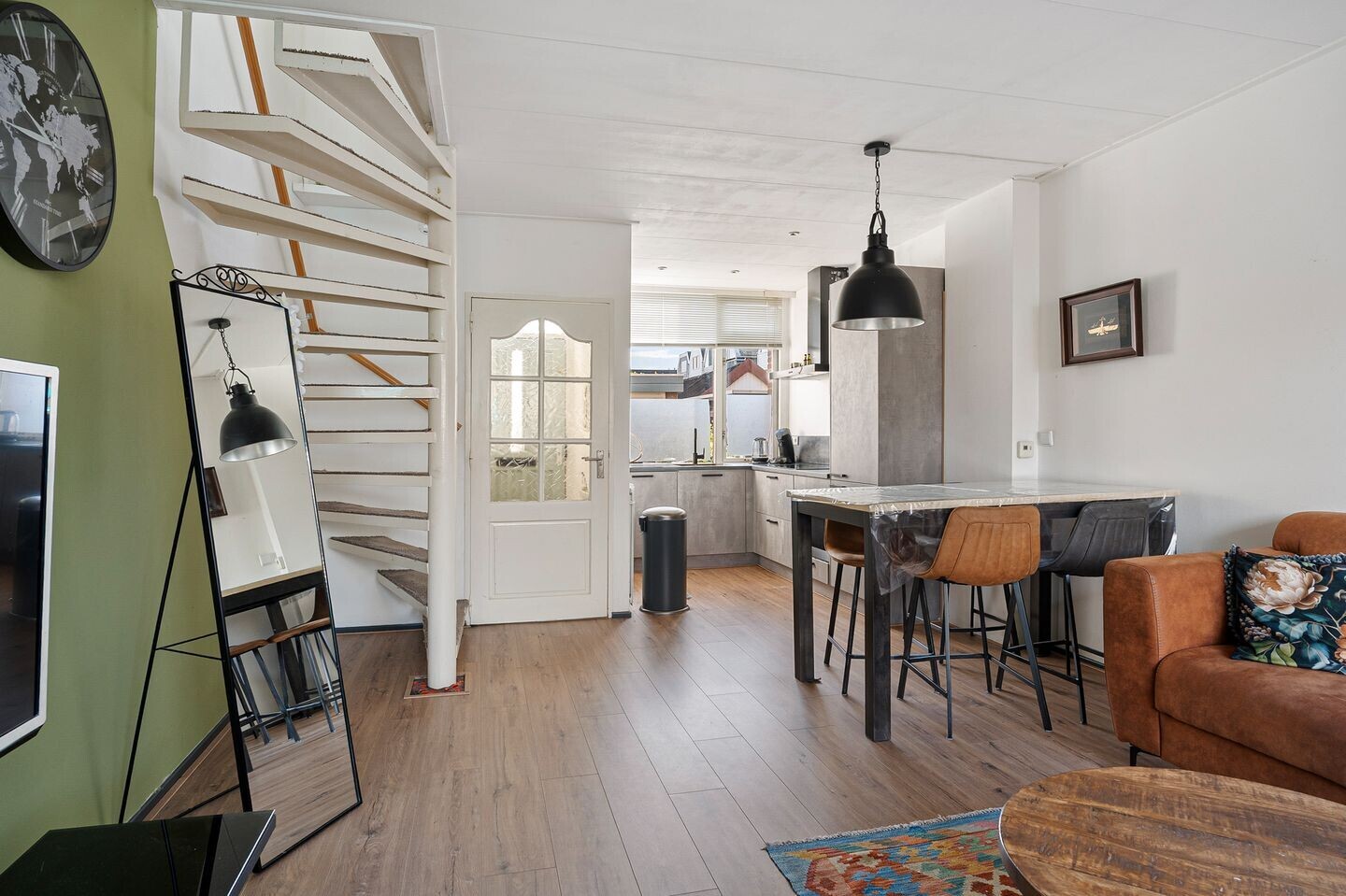 Tussenwoning te koop: Hobbemalaan 43, Krimpen Aan Den Ijssel