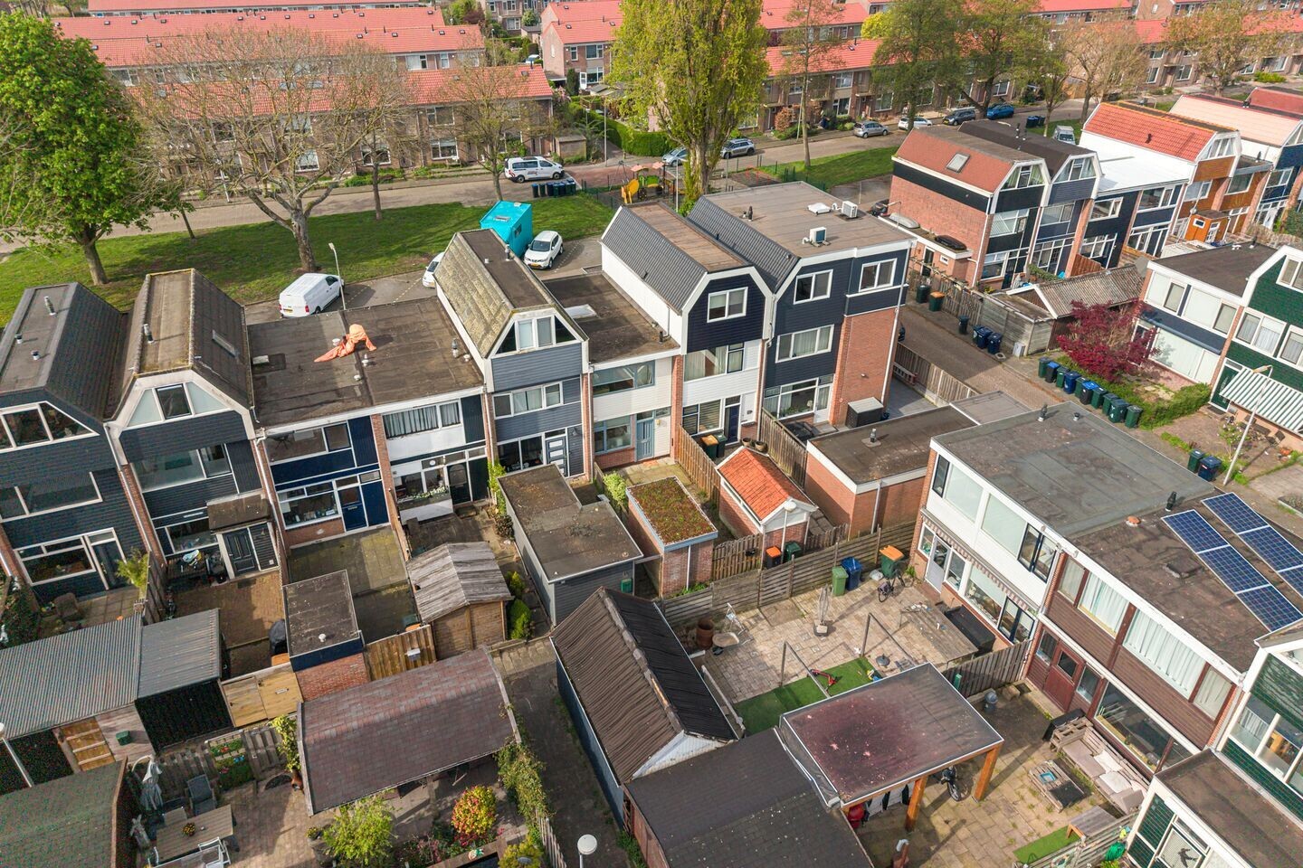Tussenwoning te koop: Hobbemalaan 43, Krimpen Aan Den Ijssel