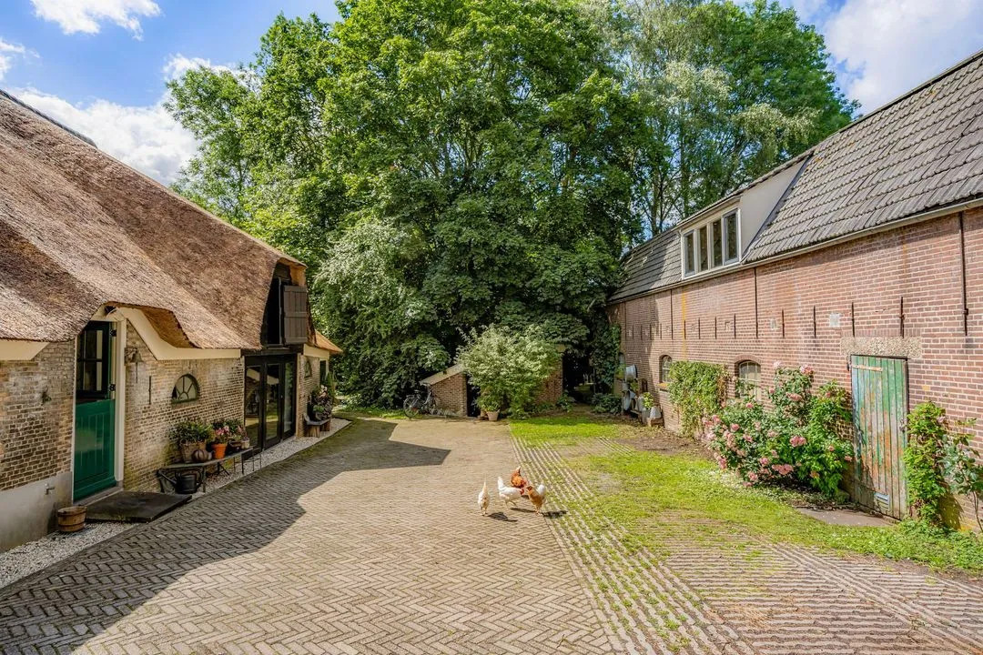 Vrijstaande woning te koop: IJsseldijk 134, Krimpen Aan Den Ijssel