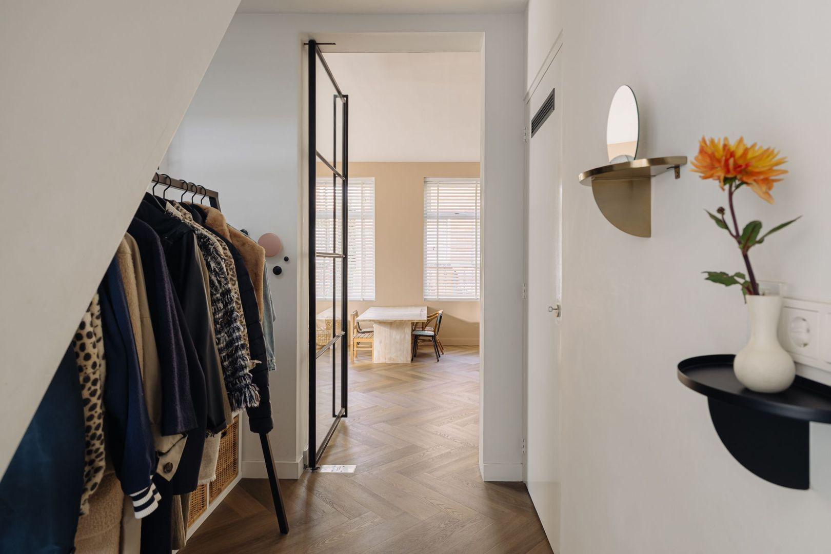 Vrijstaande woning te koop: IJsseldijk 135, Krimpen Aan Den Ijssel